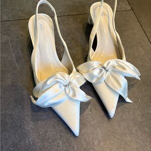 Elegant Cream Slingback Women's Shoes